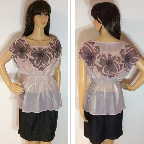 Paisley & IVY Tops - PAISLEY & IVY SEMI SHEER BLOUSE/TOP